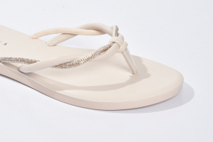Chinelo Simples Strass Off White